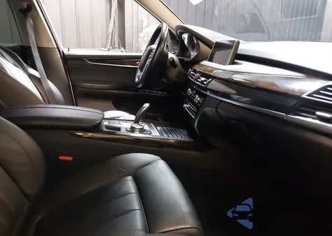 2015 BMW X5 xDrive35D из США, поврежденный, VIN 5UXKS4C56F0N07168